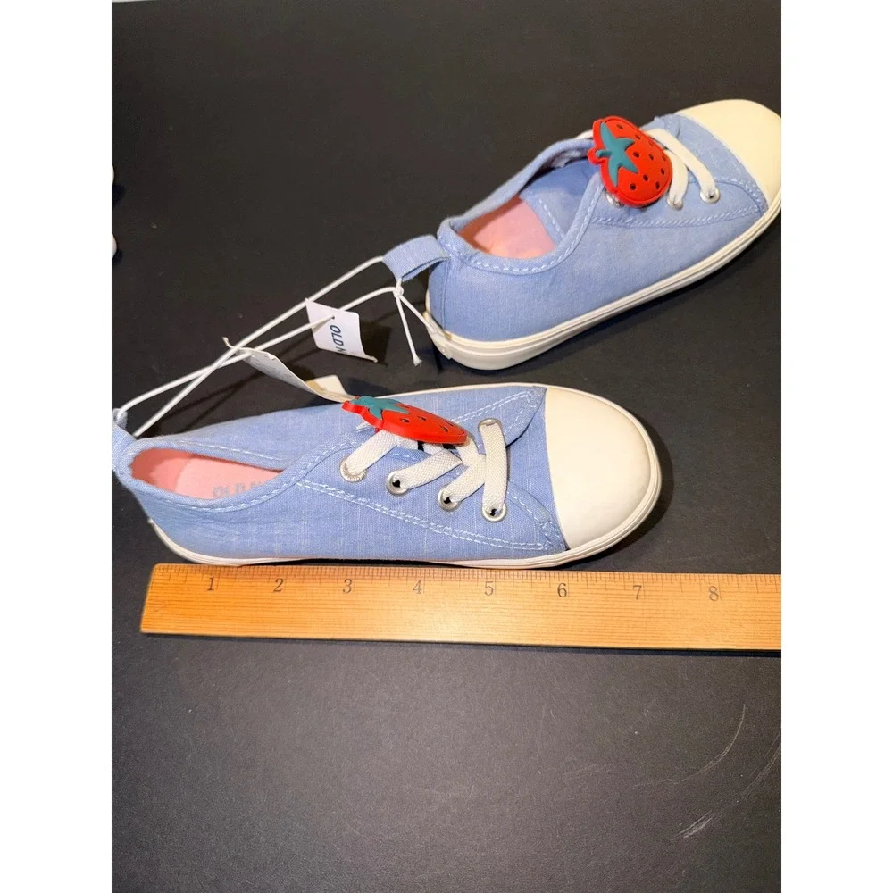 NEW Old Navy‎ Toddler Girls Blue Canvas Strawberry Sneakers Low Top Shoes Sz 9